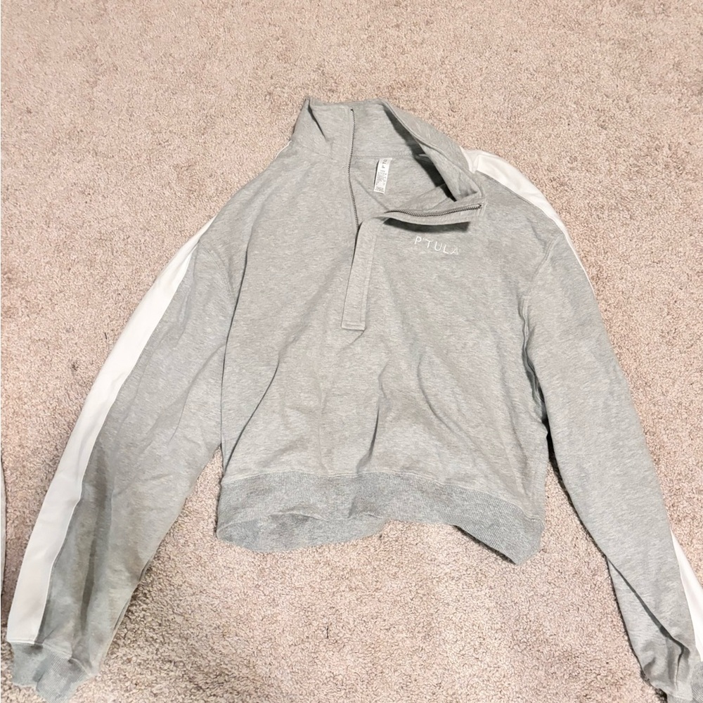 3/4 zip Cropped Gray Women's Top by P'tula- never worn